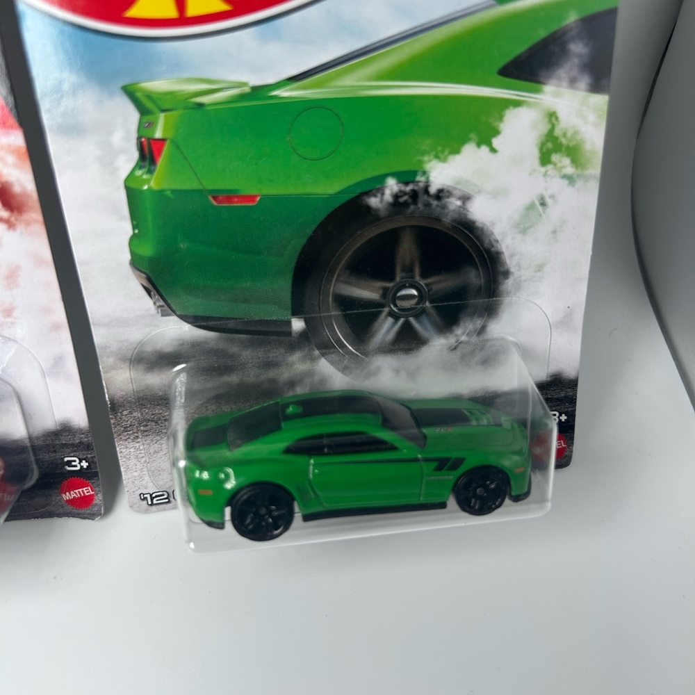 Hot Wheels Factory 500 HP Lot Of 2x - 2010 Shelby GT500 Super Snake & Camaro NEW - Picture 3 of 4